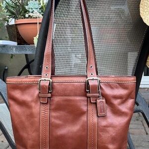 Coach hamptons tote